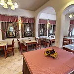 Tripic, Restaurant And Pizzeria Hotel