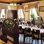 Tripic, Restaurant And Pizzeria 3*