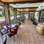 Tripic, Restaurant And Pizzeria Hotel 3*