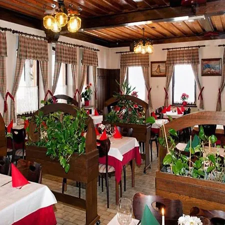 Ξενοδοχείο Tripic, Restaurant And Pizzeria