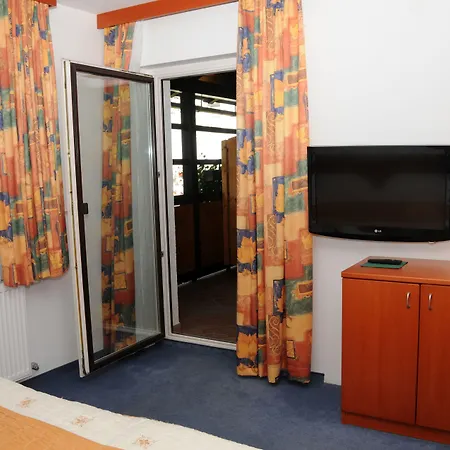 Hotel Tripic, Restaurant And Pizzeria 3*