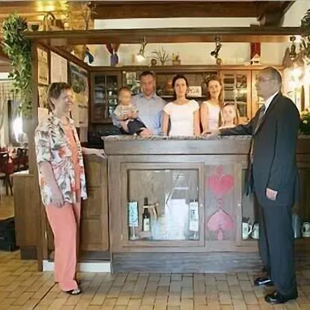 Tripic, Restaurant And Pizzeria ホテル