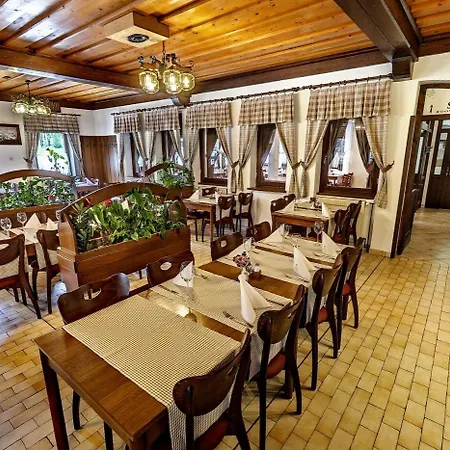 Tripic, Restaurant And Pizzeria 3*