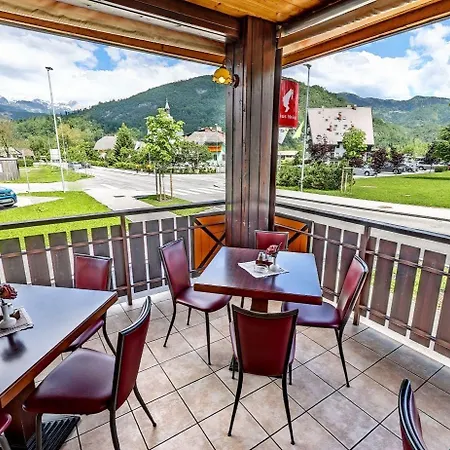 ホテル Tripic, Restaurant And Pizzeria