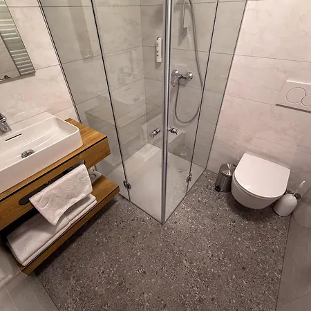 Hotel Tripic, Restaurant And Pizzeria 3*