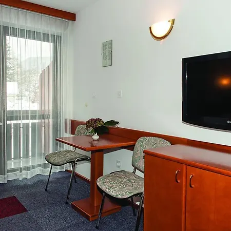 Hotel Tripic, Restaurant And Pizzeria