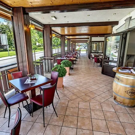 Tripic, Restaurant And Pizzeria Hotel 3*