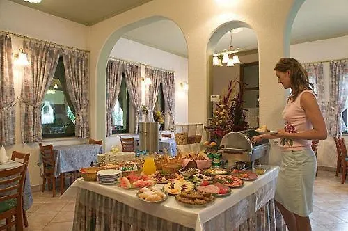 Tripic, Restaurant And Pizzeria 3* 博希尼