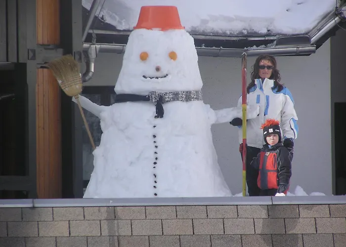 Отель Tripic, Restaurant And Pizzeria 3*