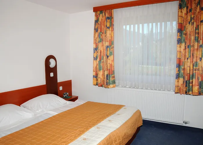 Tripic, Restaurant And Pizzeria 3*