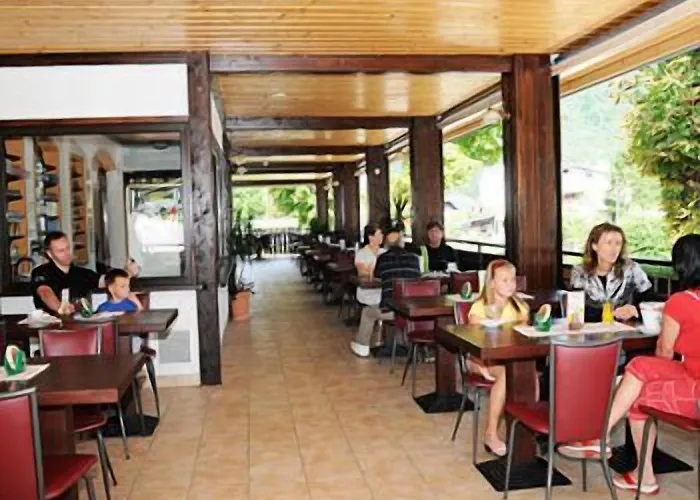 Tripic, Restaurant And Pizzeria Отель 3*