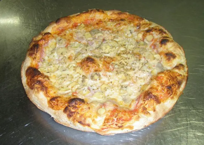 Tripic, Restaurant And Pizzeria 호텔 3*