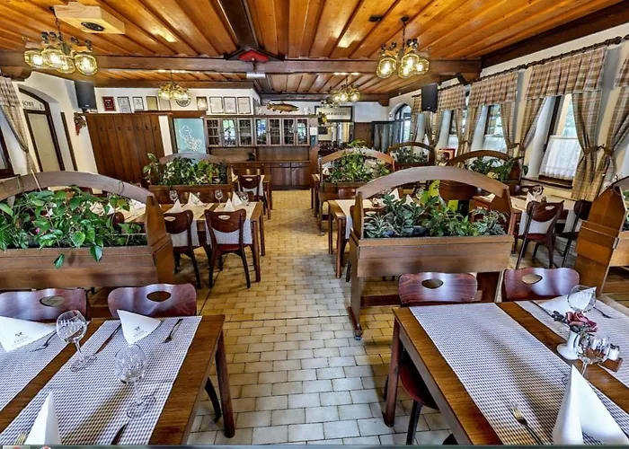 호텔 Tripic, Restaurant And Pizzeria